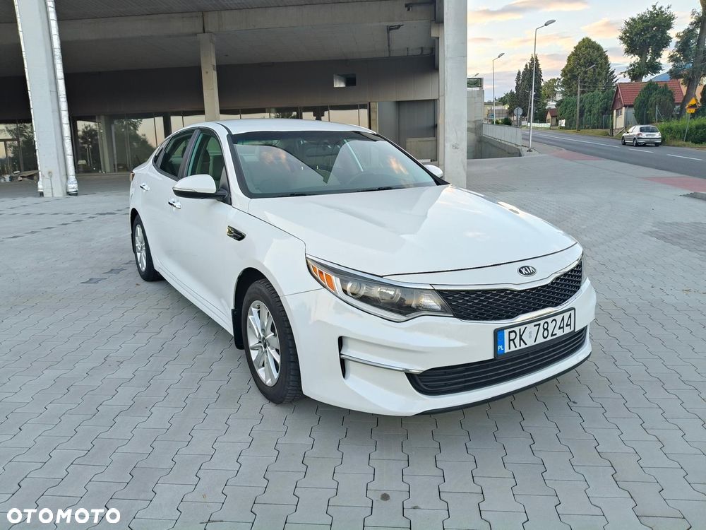 Kia Optima - 1