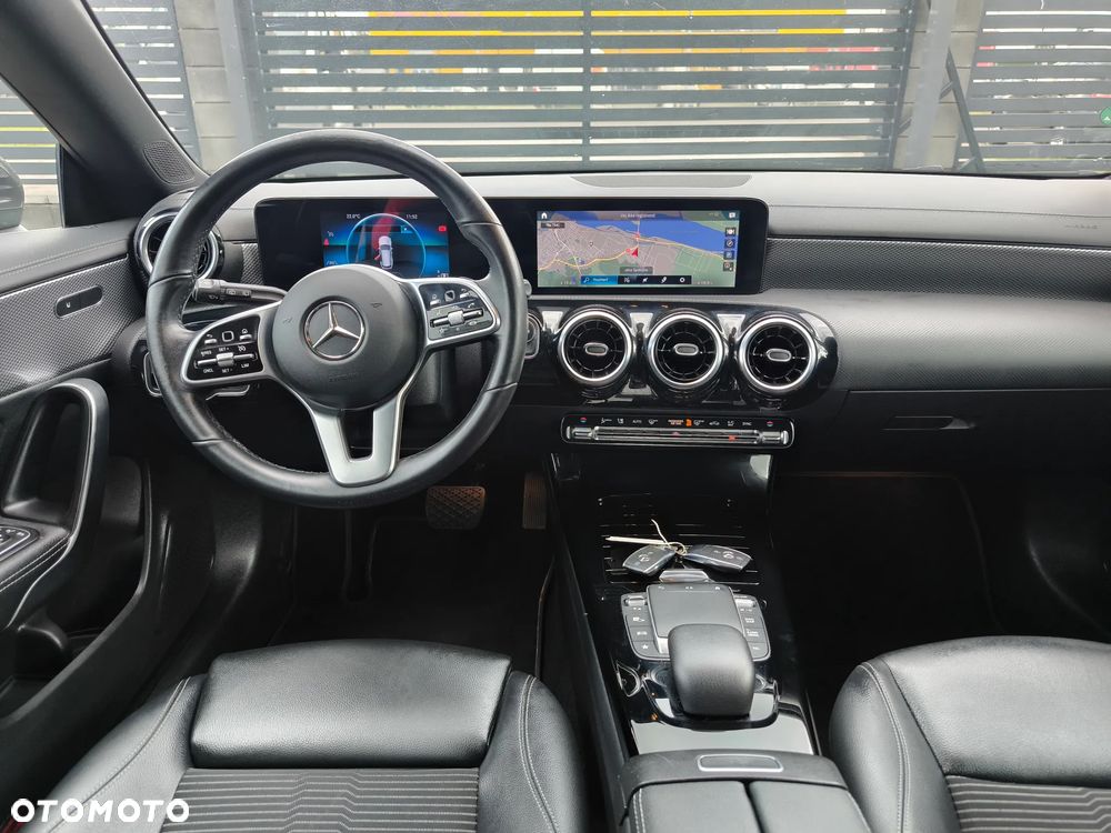 Mercedes-Benz CLA - 16