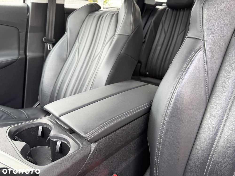 Peugeot 3008 1.6 PureTech GPF Allure S&S EAT8 - 25