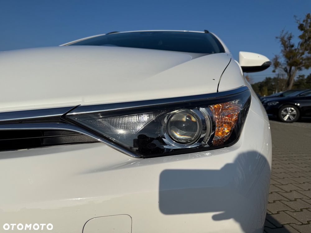 Toyota Auris 1.33 Dual-VVT-i Cool - 28