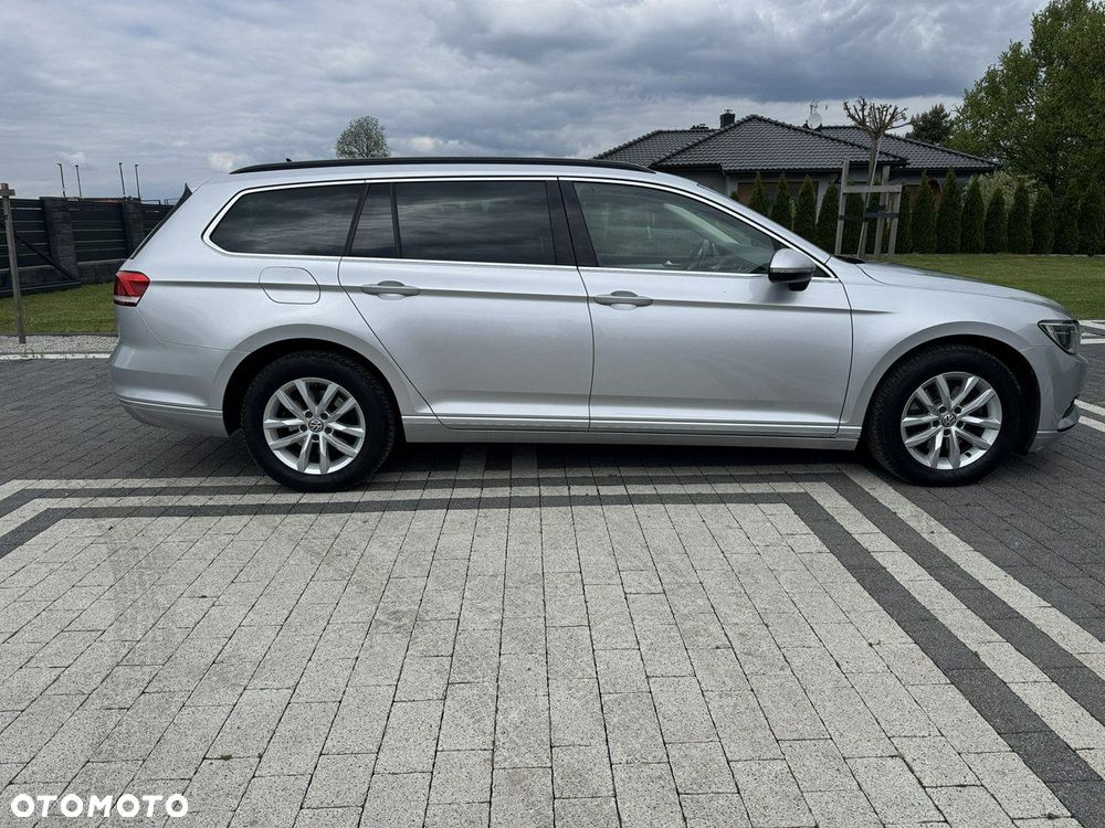 Volkswagen Passat - 10
