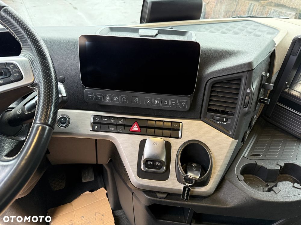 Mercedes-Benz Actros - 31