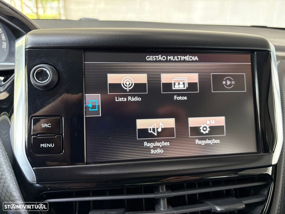 Peugeot 2008 1.2 PureTech Style - 40