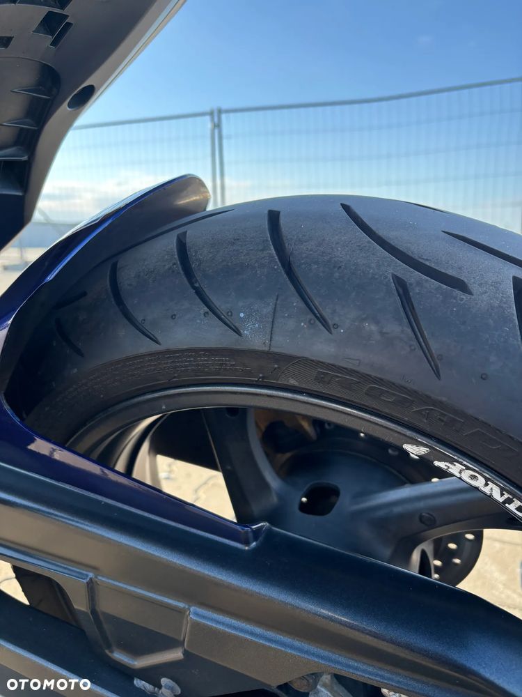 Honda CBR - 6