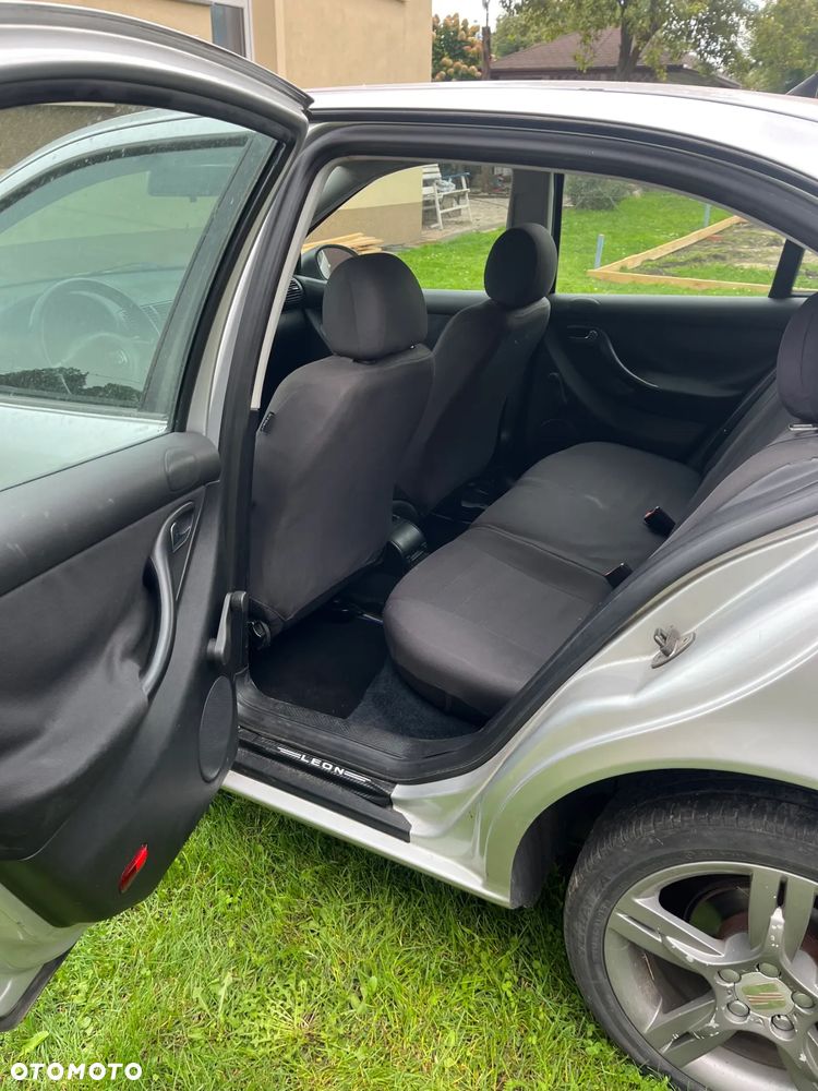 Seat Leon 1.9 TDI Signo - 8