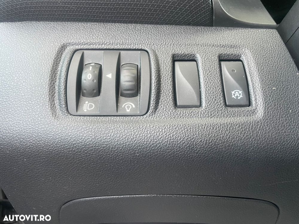 Renault Clio (Energy) TCe 90 Start & Stop INTENS - 15
