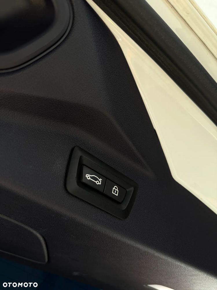 BMW X7 M50i sport - 24