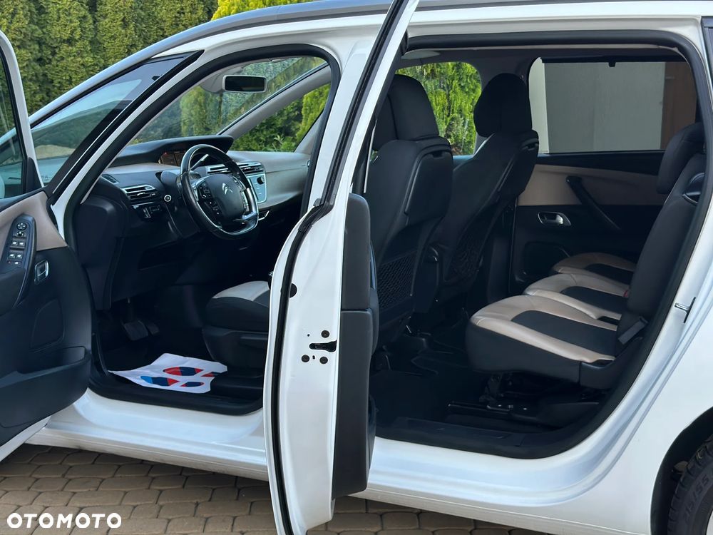 Citroën C4 Picasso e-HDi 115 ETG6 Exclusive - 19