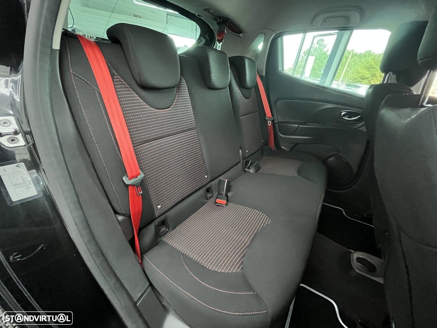 Renault Clio 1.6 T RS EDC - 14