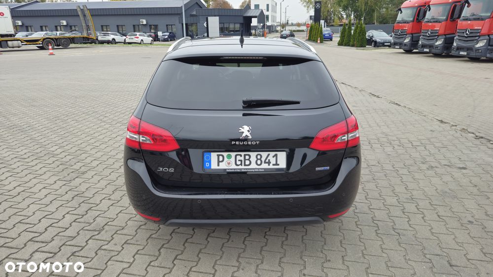 Peugeot 308 SW BlueHDi 150 Stop & Start Allure - 8