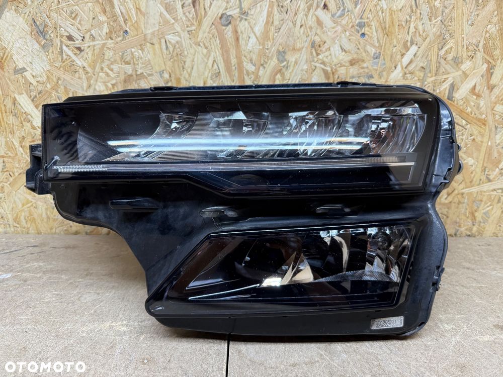 LAMPA LEWA FULL LED SKODA KAROQ LIFT 57B 57B941009