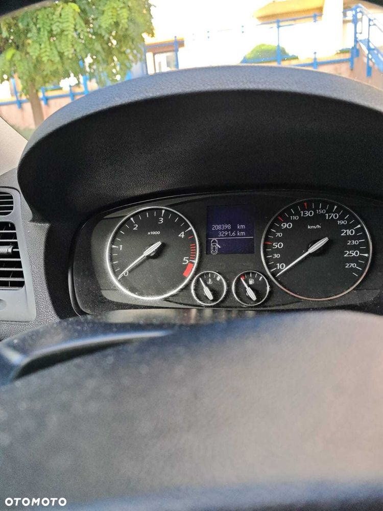 Renault Laguna - 8