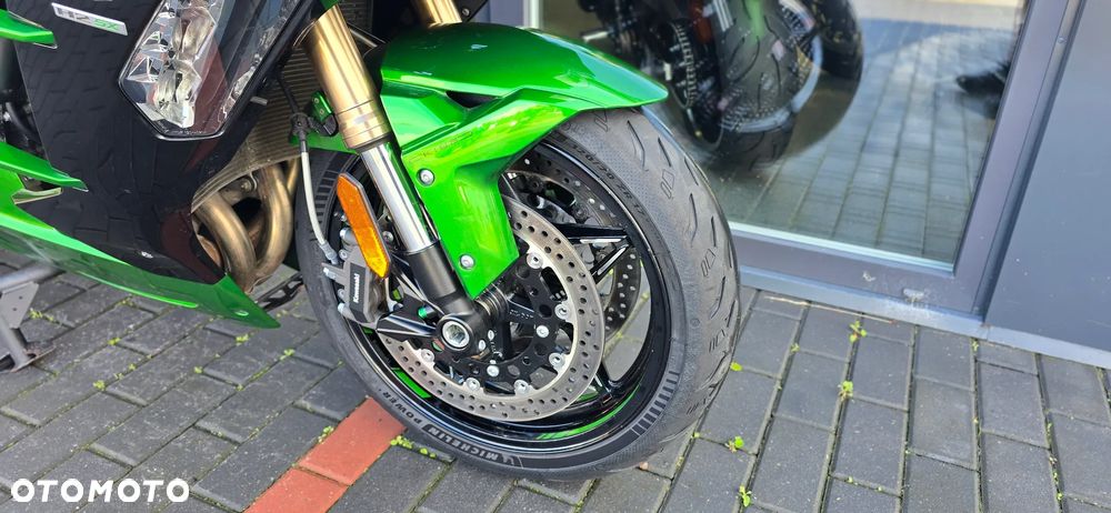 Kawasaki H2 - 7