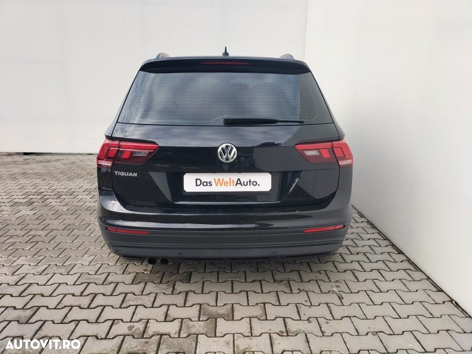 Volkswagen Tiguan - 4
