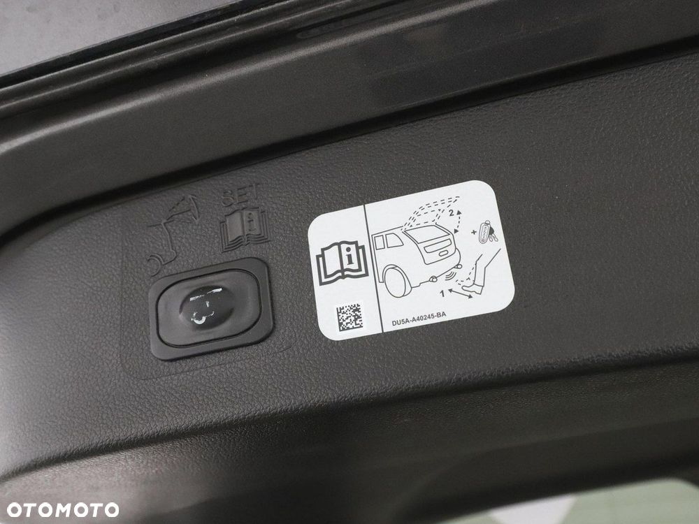 Ford Kuga 1.5 EcoBlue TITANIUM - 36