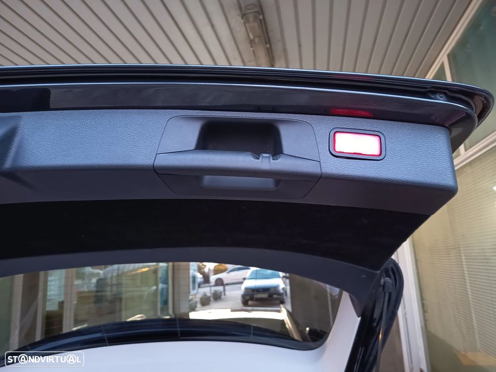 Mercedes-Benz E 300 de 9G-TRONIC Avantgarde - 21