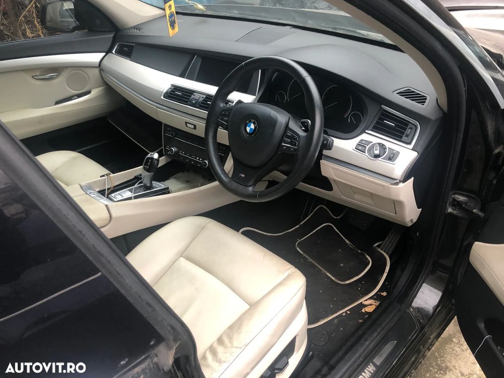Dezmembrez Bmw seria 5 GT 530D F07 negru 2010 - 3