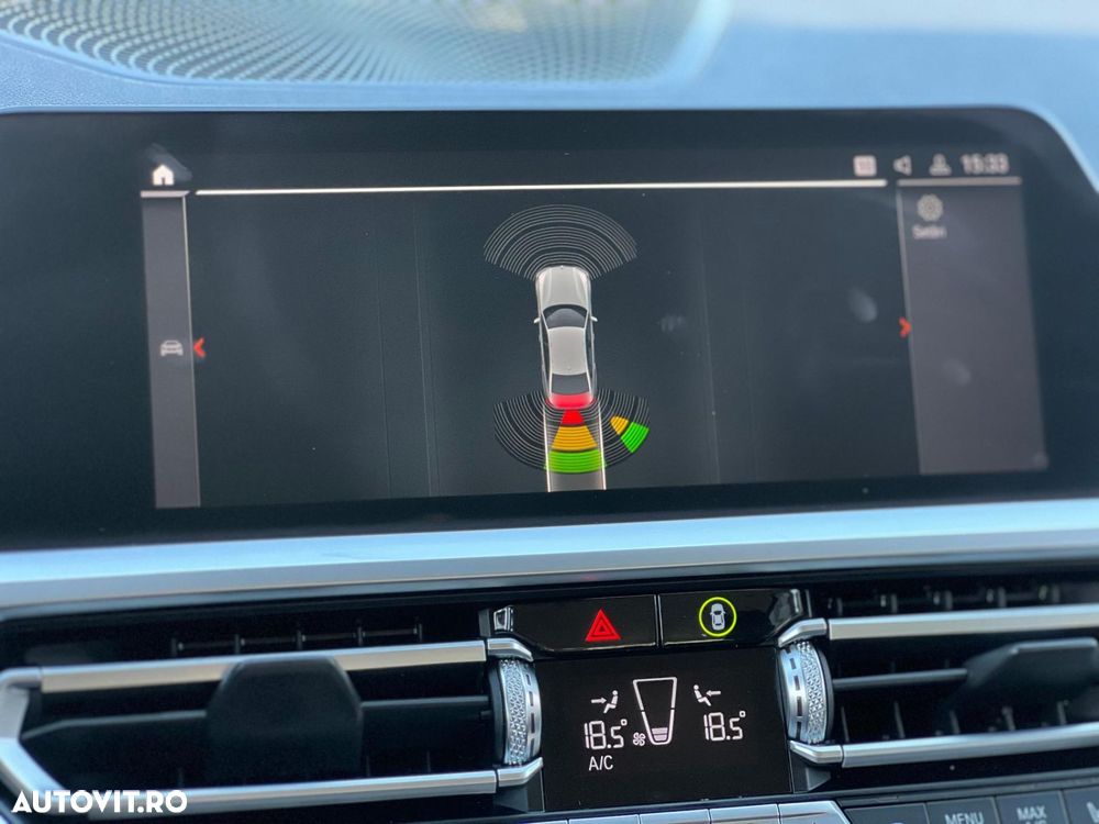 BMW Seria 3 318d AT MHEV - 31