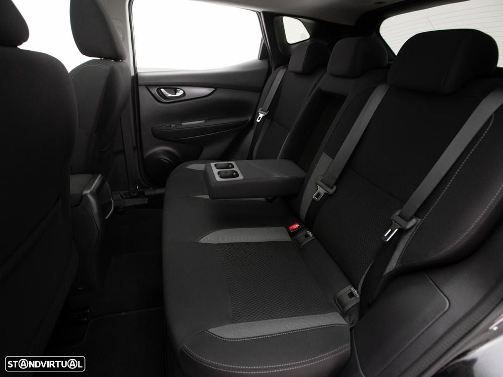 Nissan Qashqai 1.5 dCi N-Connecta Business - 11