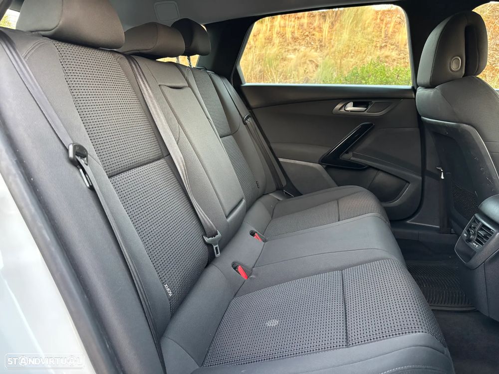 Peugeot 508 SW 1.6 BlueHDi Active - 26