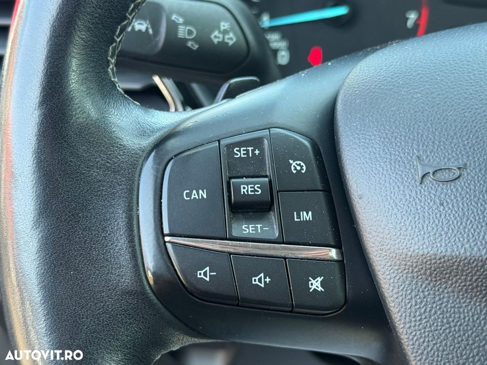 Ford Fiesta 1.0 EcoBoost S&S Aut. TITANIUM - 16