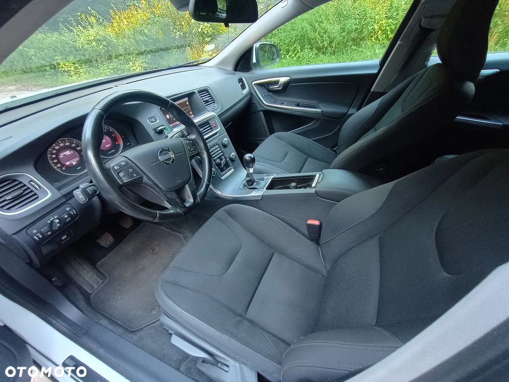 Volvo V60 D2 Kinetic - 20