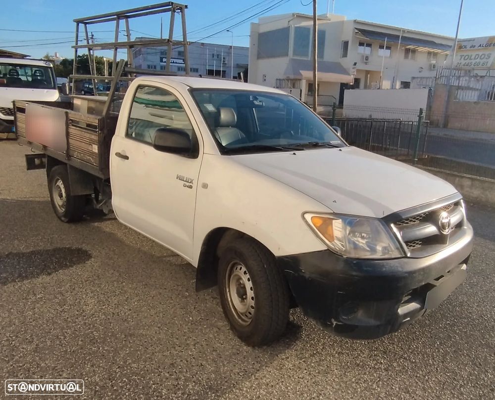 Toyota Hilux 2.5 D-4D 2WD CE AC - 1