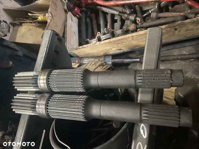 Case , Stayer , new holland zwolnica tylna