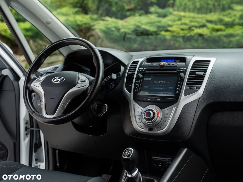 Hyundai ix20 1.4 Premium - 30