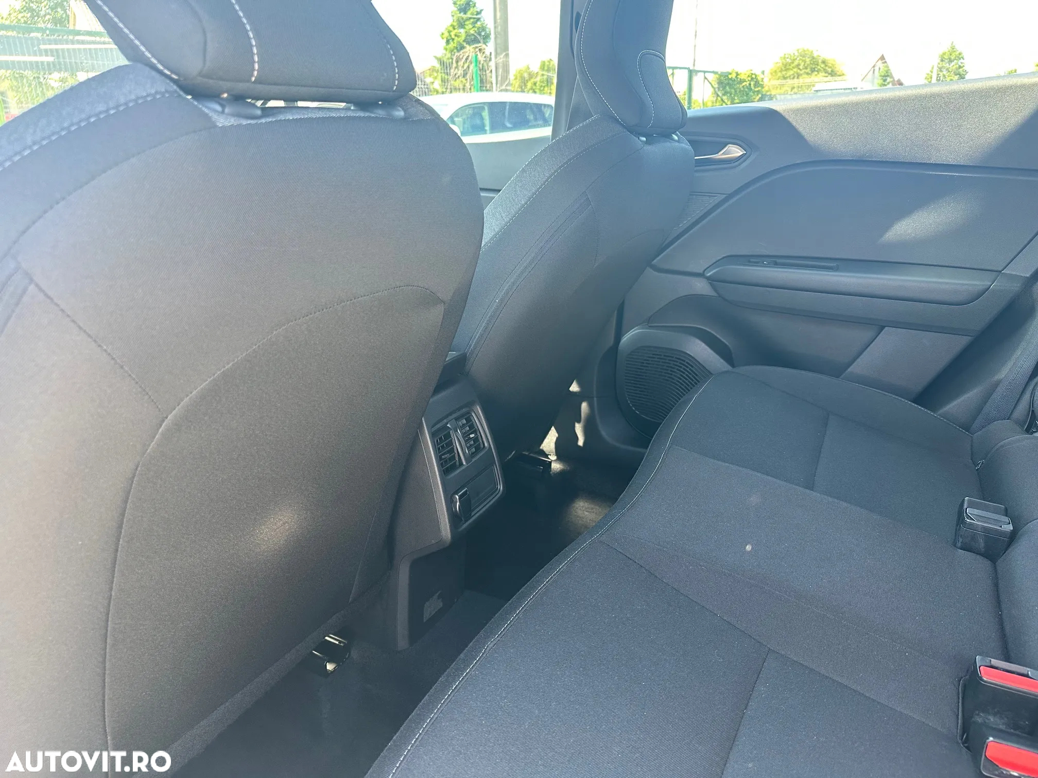 Renault Captur BLUE dCi 115 BUSINESS EDITION - 9