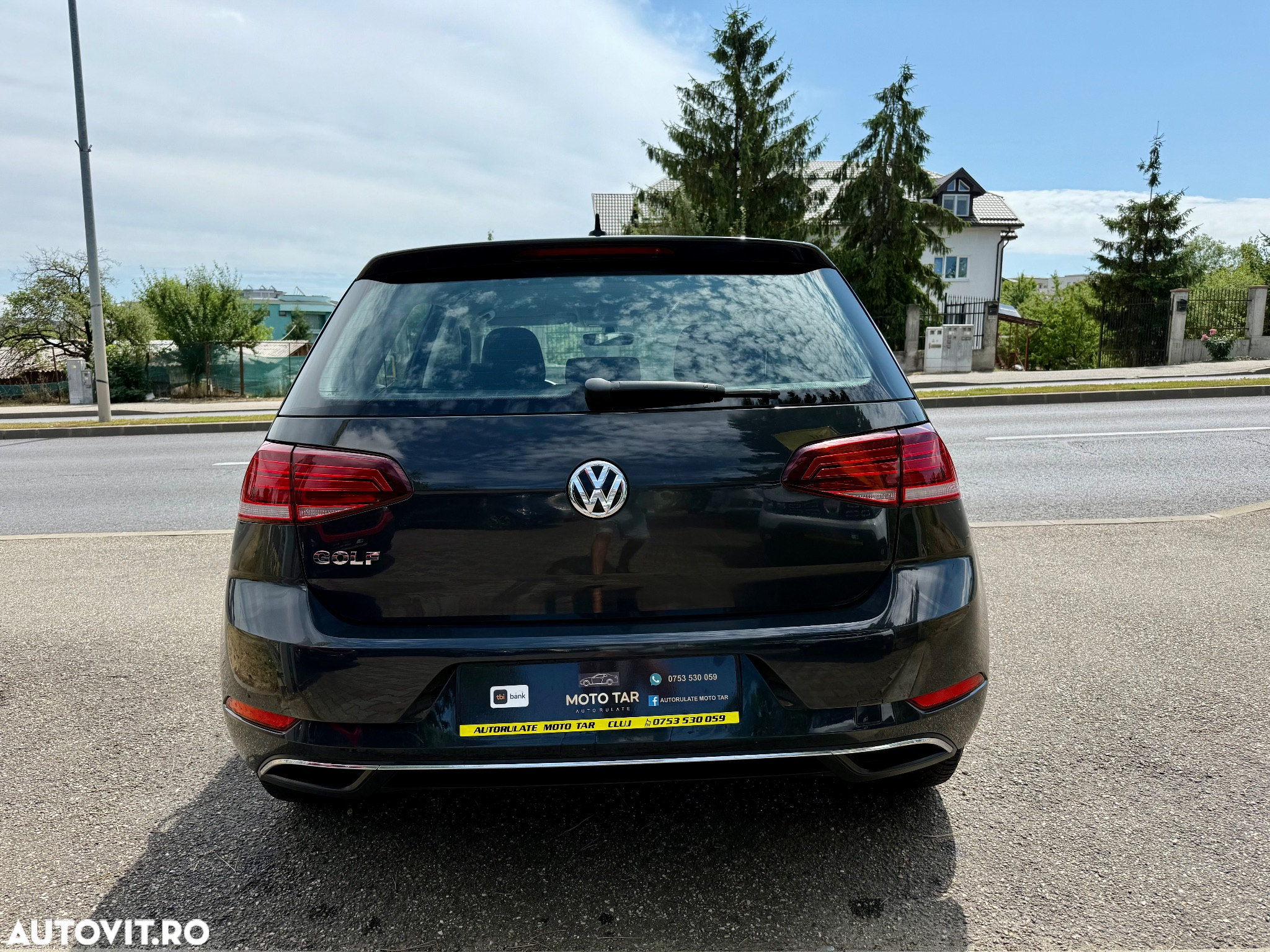 Volkswagen Golf 1.6 TDI Comfortline - 11