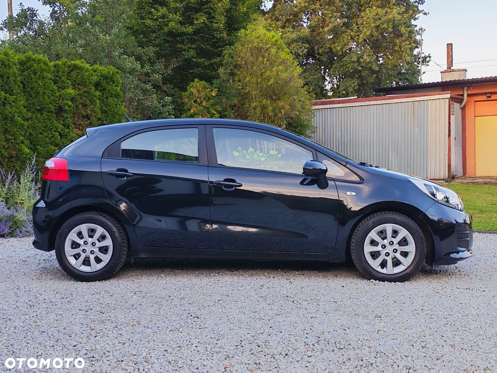 Kia Rio 1.2 L - 7