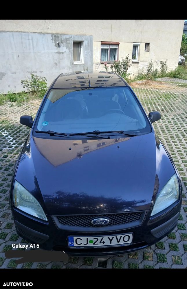 Ford Focus 1.6i Comfort - 2