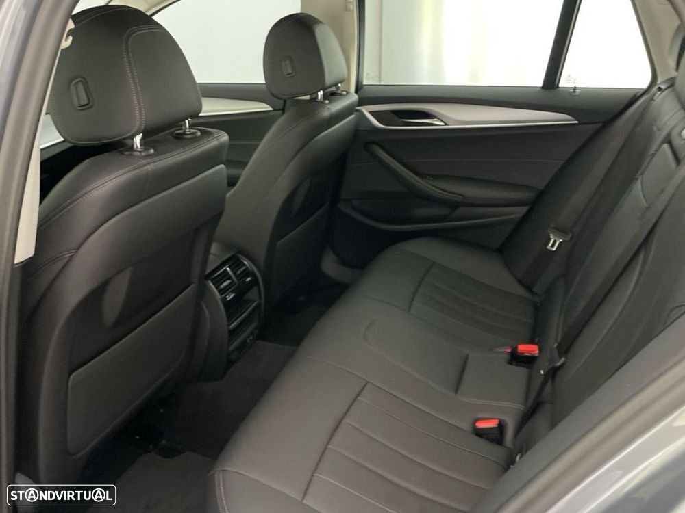 BMW 530 e — fotografia 12