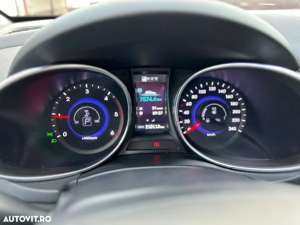 Hyundai Santa Fe 2.2 CRDi 4WD Automatik Premium - 10
