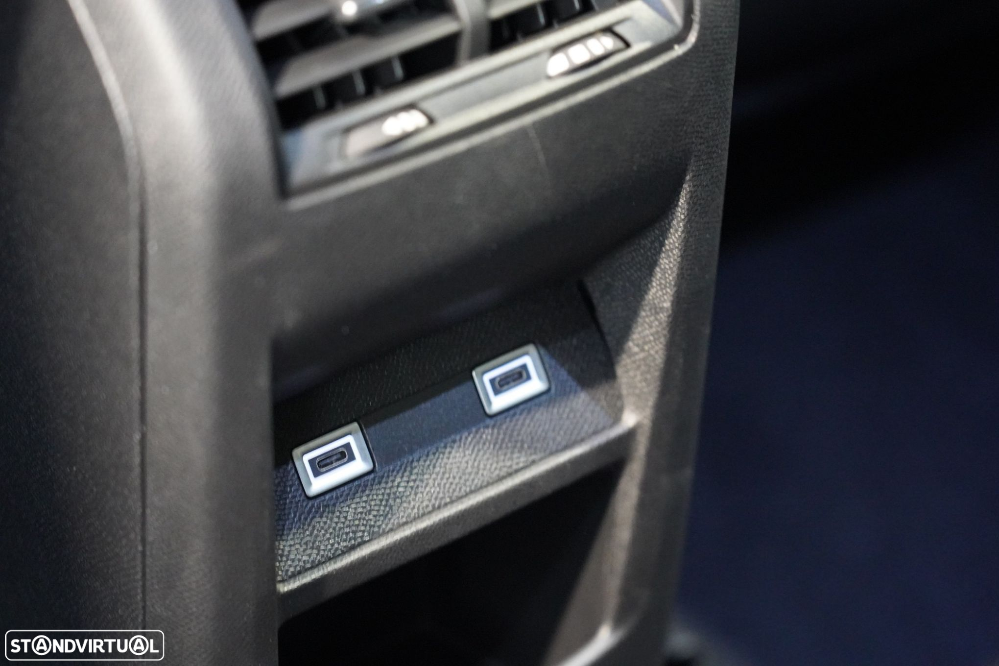 Peugeot 408 1.2 PureTech Allure EAT8 - 27
