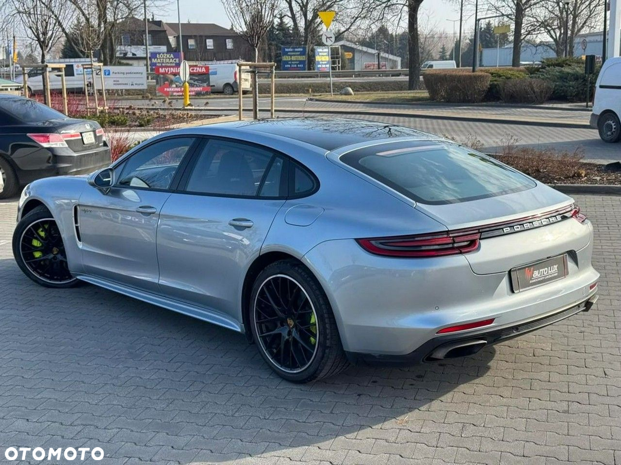 Porsche Panamera 4 E-Hybrid Executive - 4