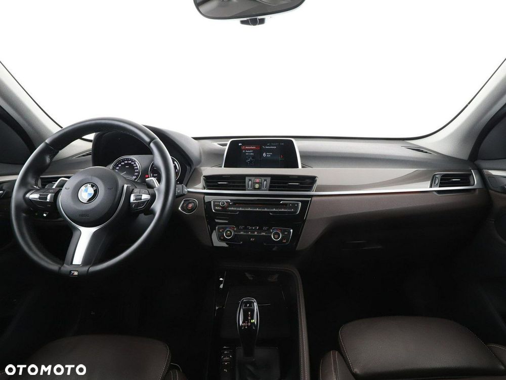BMW X1 sDrive20d xLine - 15
