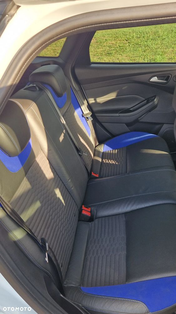 Ford Focus ST2 - 10