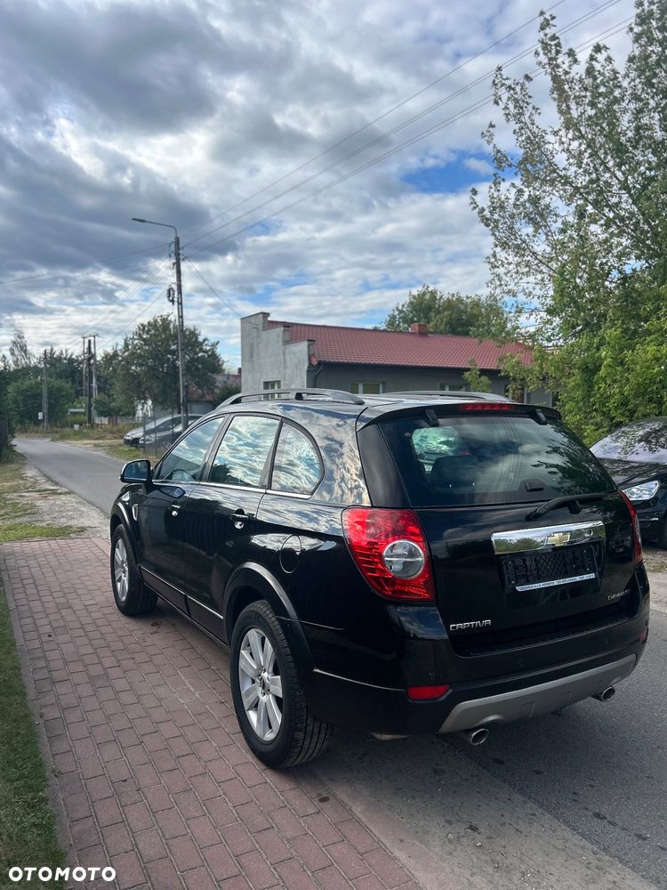 Chevrolet Captiva 3.2 4WD 7 Sitzer LT - 4