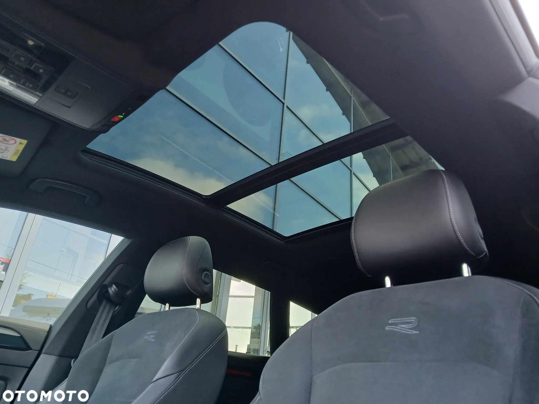 Volkswagen Arteon 2.0 TDI 4Motion R-Line DSG - 19