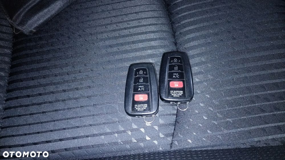 Toyota Prius - 38