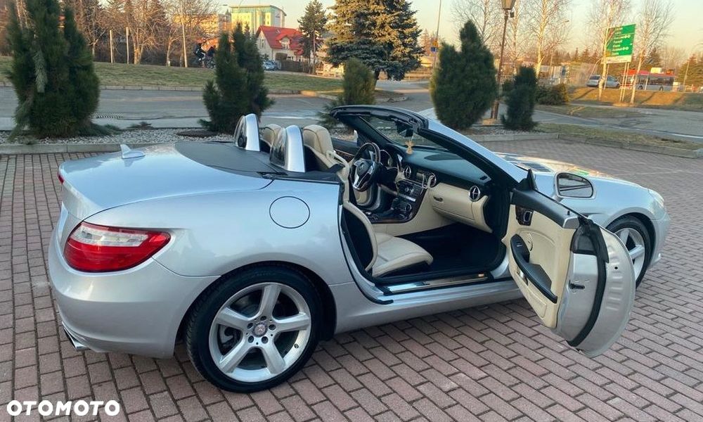Mercedes-Benz SLK 250 CGI - 18