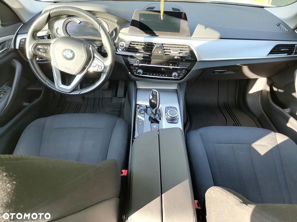 BMW Seria 5 - 33