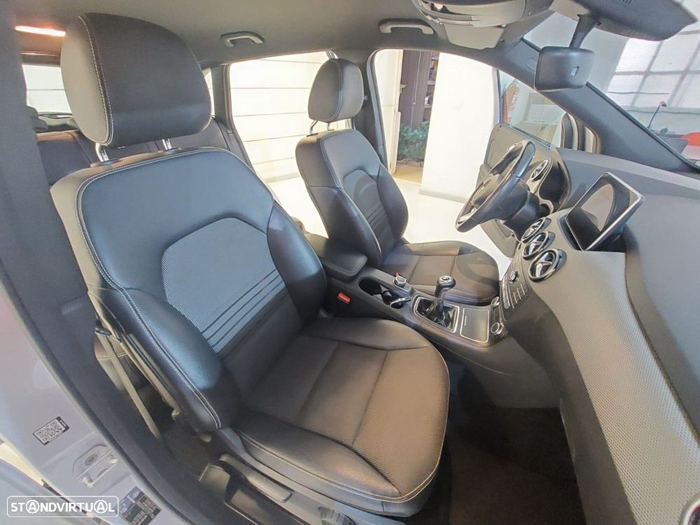 Mercedes-Benz B 180 CDI Urban - 13