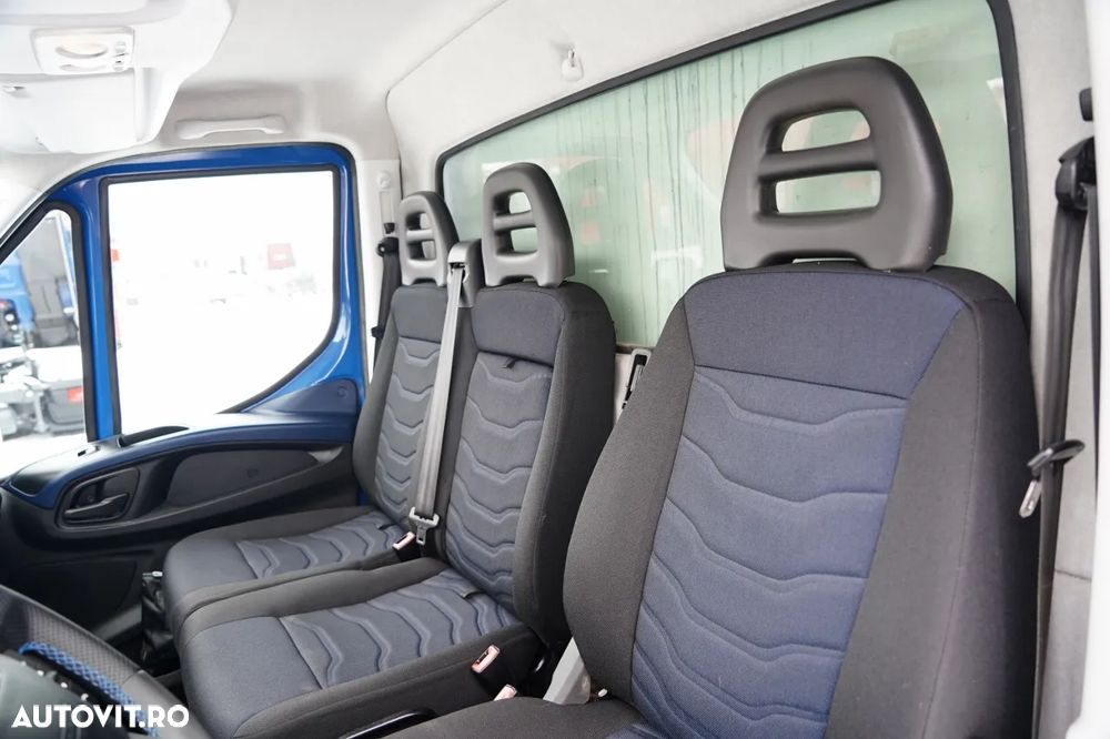 Iveco DAILY 35-160 / CONTAINER 4.2 M / LIFT - 750 kg / TWIN GVWR: 3500 KG - 25