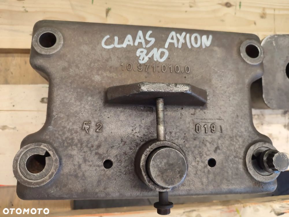 Zaczep kulowy Claas Axion 810 - 5