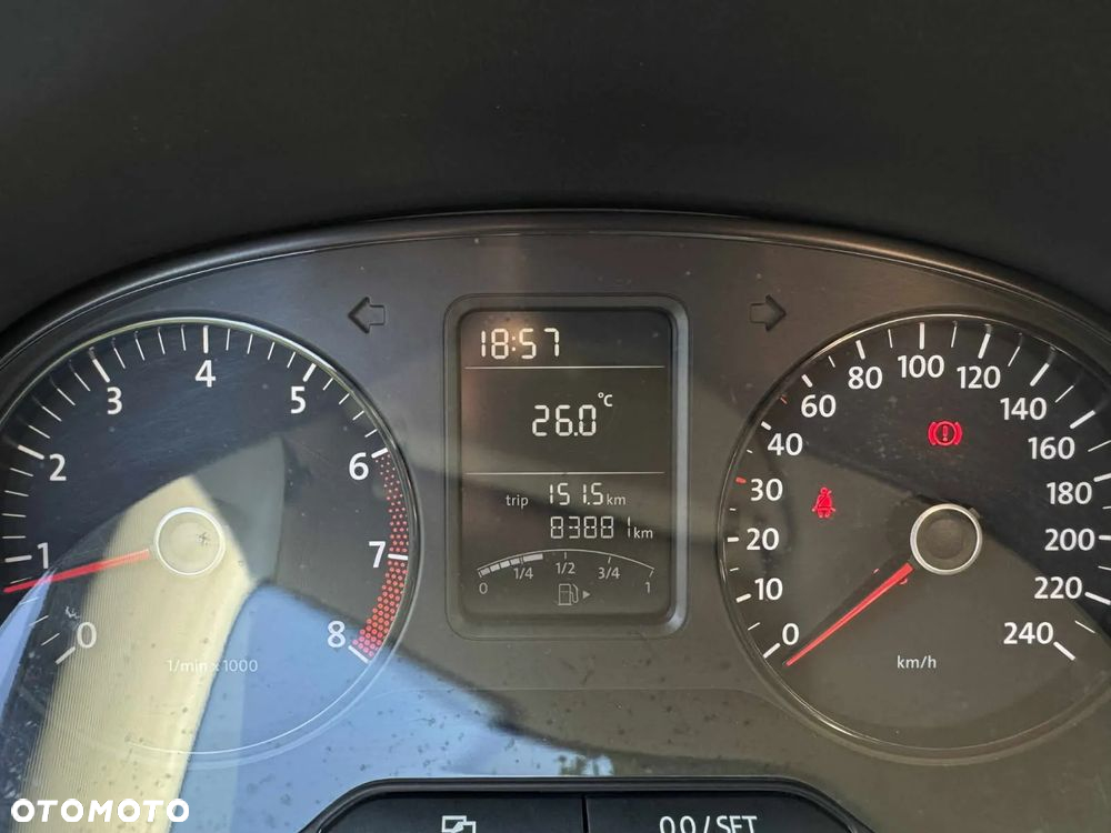 Volkswagen Polo 1.4 16V Trendline - 17