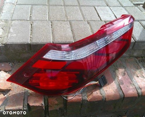 MERCEDES KAMPER CAMPER HYMER PRAWA TYLNA LAMPA - 1