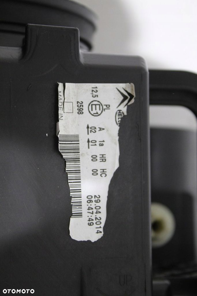 Citroen C3 Picasso Lampa Przód Przednia Prawa Ładna 08r Brak Uszka - 4